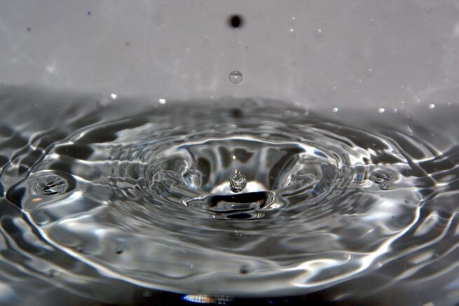 waterdrop, dripping, drops